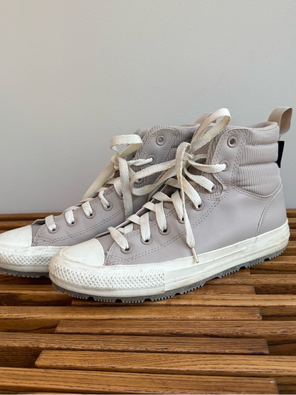 Converse Chuck Taylor All Star Berkshire Boot High Tops Size 41 Men 7.5 Wom 9.5